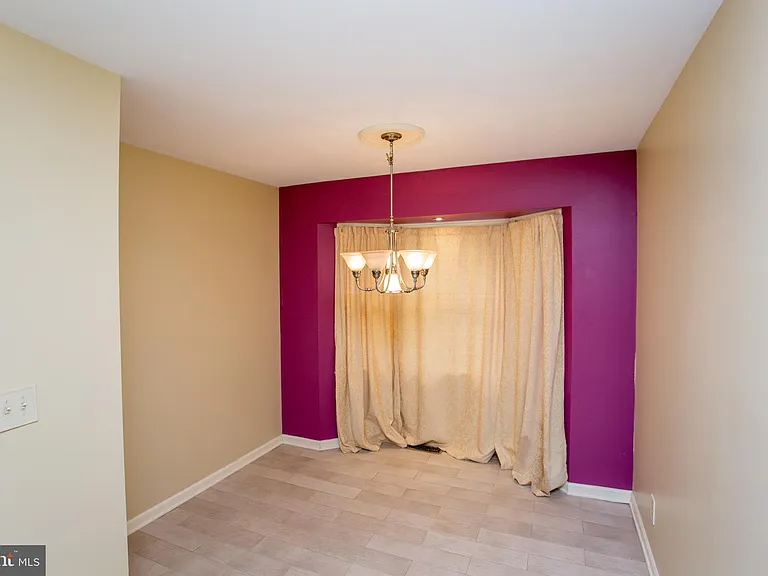 1529 Margaret Ct — Photo 31