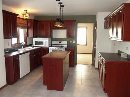 4th image of 18175 S Goesel Dr
