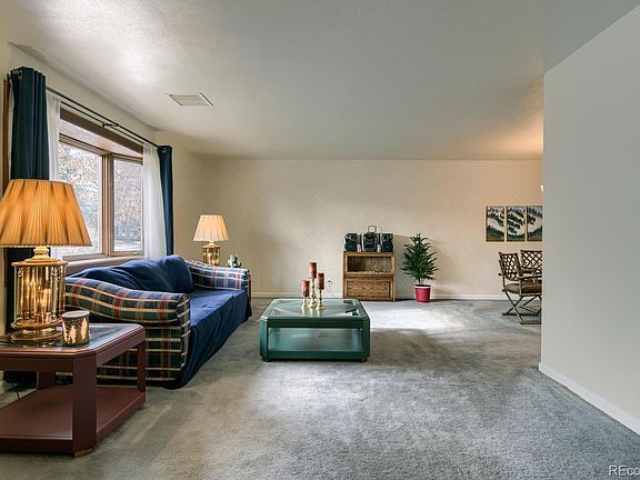 5th image of 2205 E Noble Pl