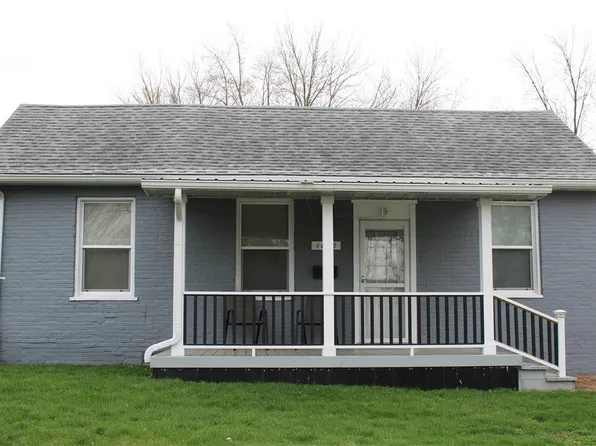 1010 W South 3rd St, Shelbyville, IL 62565