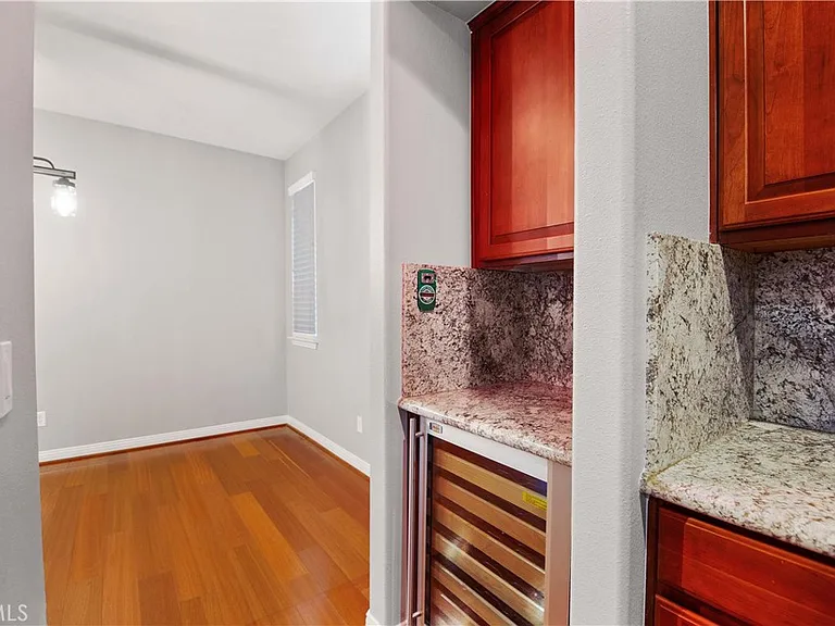 1 Bower Ln — Photo 19