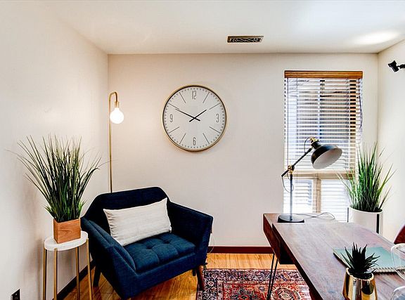 5th image of 939 S Donner Way E #310