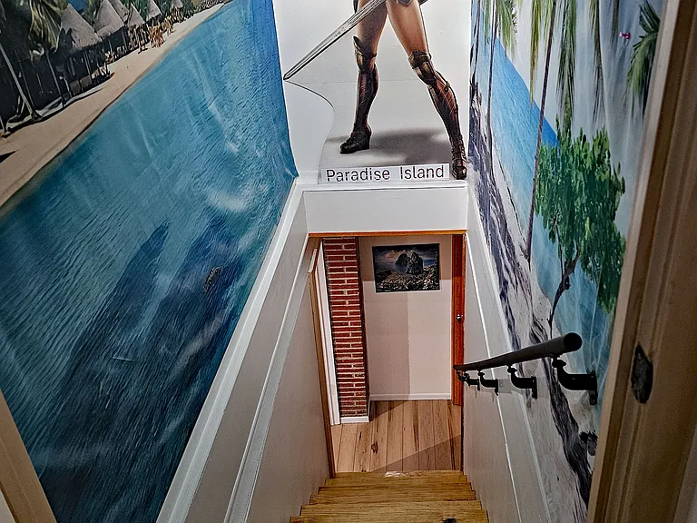 ENTRY STAIRS