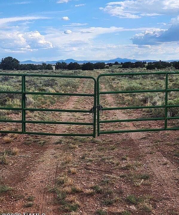 1st image of 3072 Indian Meadows Rd