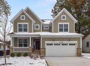 1336 N Main St, Naperville, IL 60563