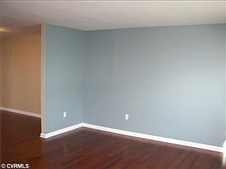 3rd image of 5210 Hollymead Dr