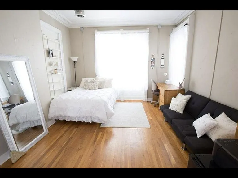 141 Front St — Photo 4
