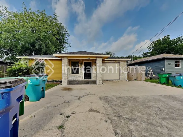 208 Ennis St, Waxahachie, TX 75165
