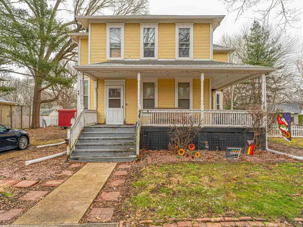 116 Grand Ave, Lincoln, IL 62656