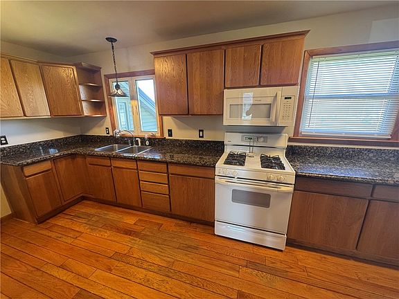 4th image of 5360 W Ridge Rd