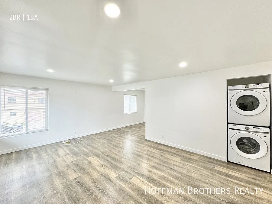 4132 W 118th St Hawthorne, CA 90250 — Photo 3