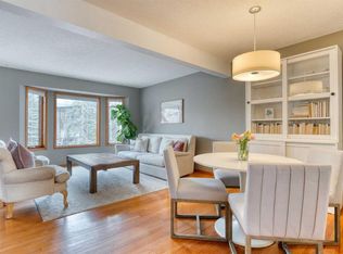 5 E Patina Point SW, Calgary, AB T3H3J7