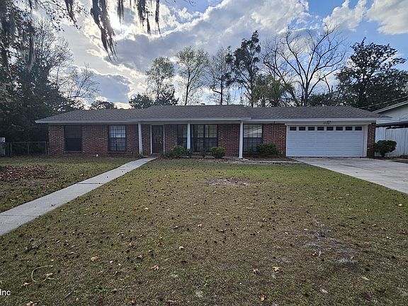5th image of 1720 BAY Circle W