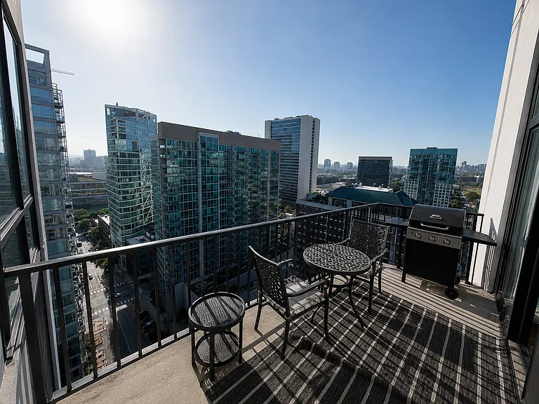 435 W Erie St #2108 — Photo 20