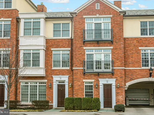 22 Paul Robeson Pl, Princeton, NJ 08542