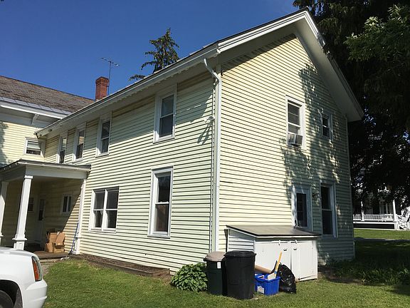 Annex (apartment is on the ground floor of this wing)