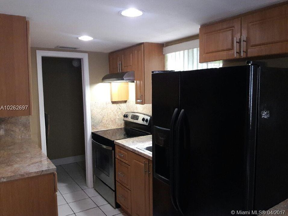 1st image of 3060 NW 20th St