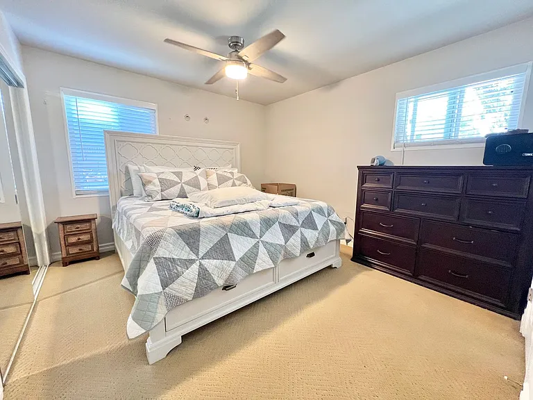 1315 Stevely Ave — Photo 12
