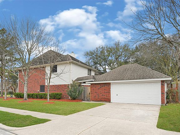 3rd image of 1503 Pine Ridge Ln