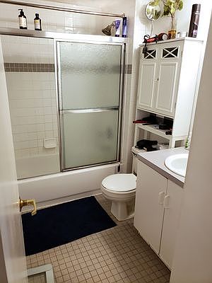 4th image of 468 Carlton Ave APT 2