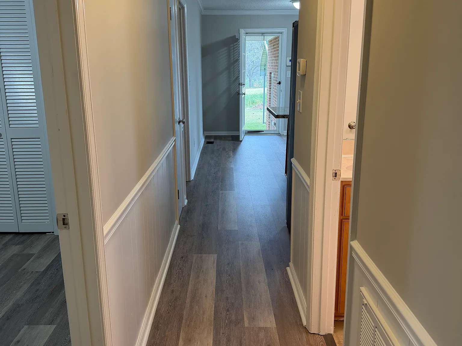 3 bed, 1045 sqft, $1,400 — Photo 3