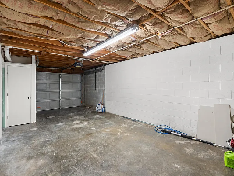 1020 Hillcrest Ave — Photo 12