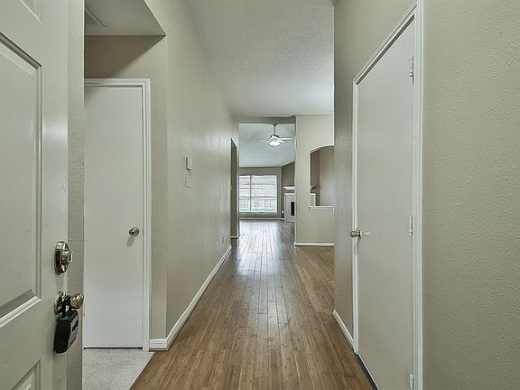 4th image of 4127 Great Forest Ct