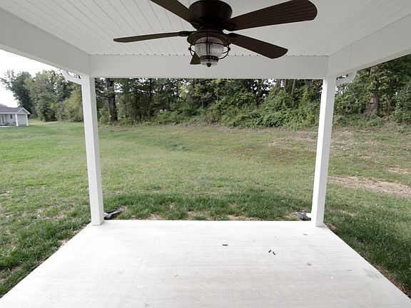 4th image of 3615 Dodgers Dr
