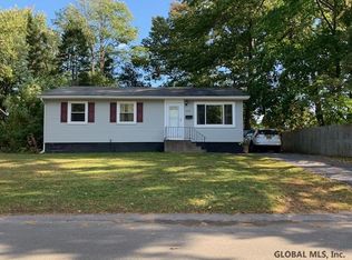 534 Clayton Rd, Schenectady, NY 12304