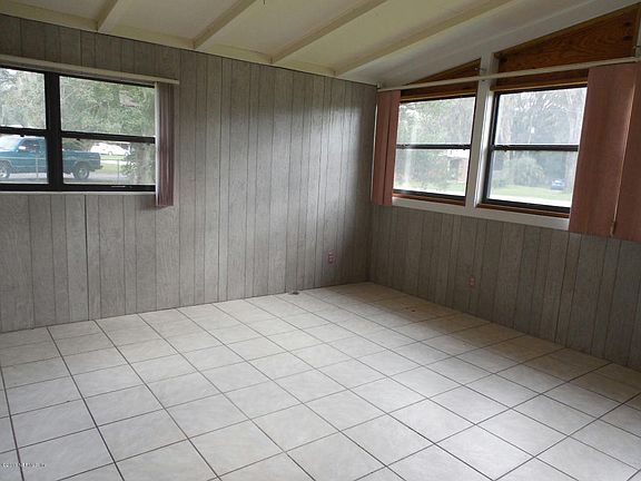 5th image of 100 Parker Ln