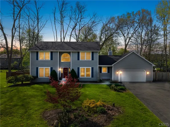 6567 Garlock Ln, Baldwinsville, NY 13027