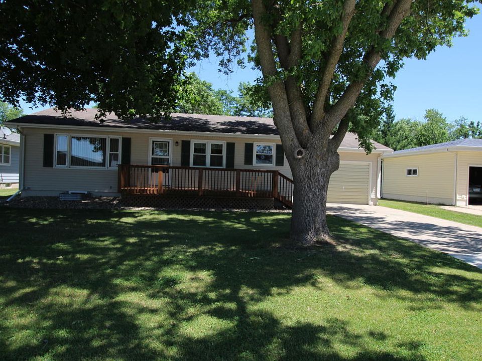 1st image of 608 H Ave