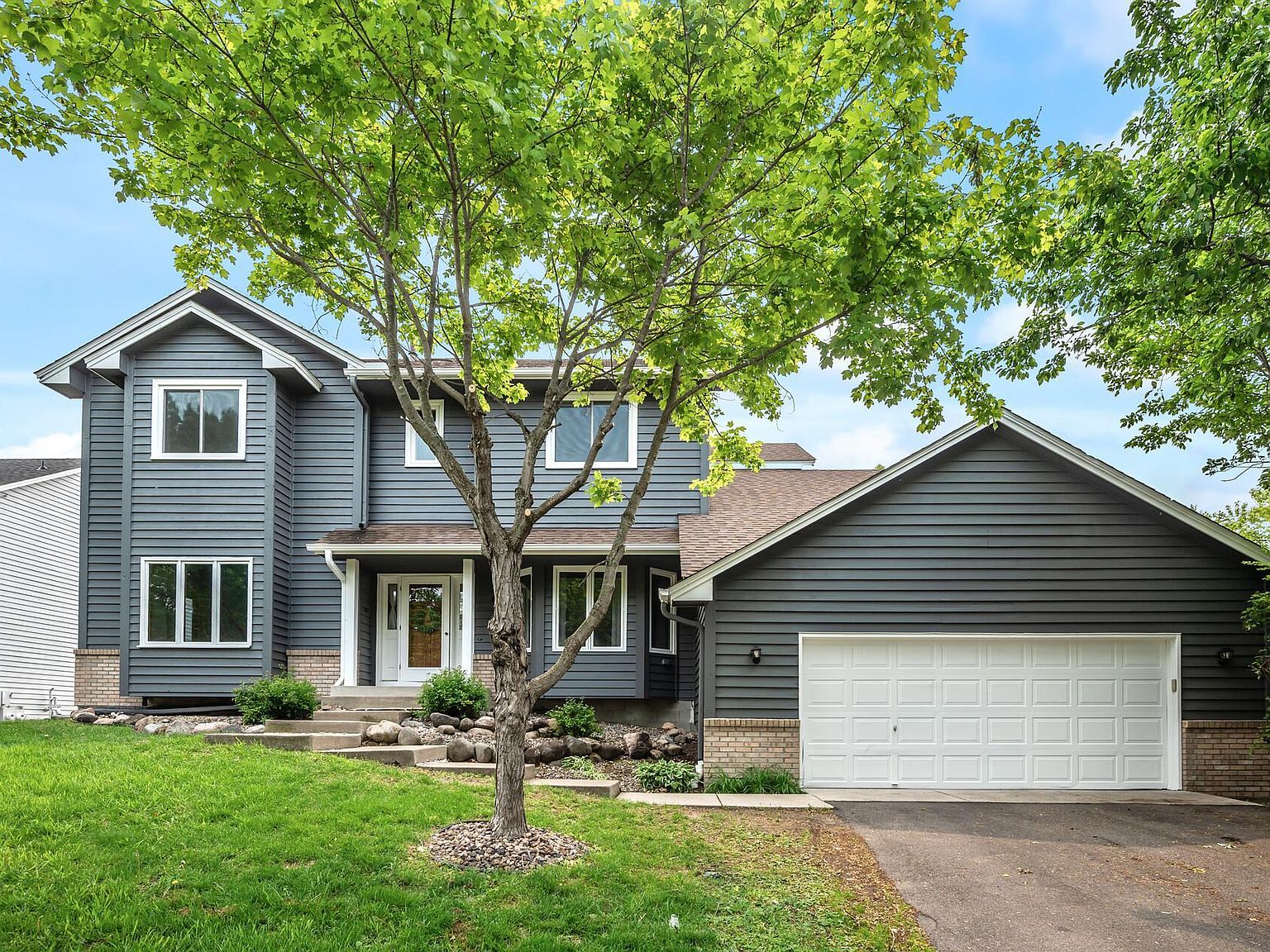 STREET No.182 7月号 8798 Fountain Ln N, Maple Grove, MN 55311 | Zillow