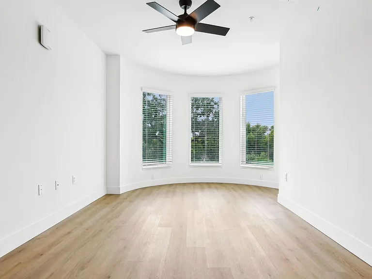 The Milk Stacks: Boutique Luxury Living in Downtown Orlando's Milk District — Photo 35