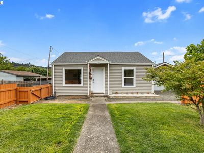 1331 NE Klamath Ave, Roseburg, OR, 97470