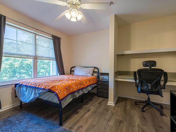 4th image of 833 Old Greenville Hwy APT 1036