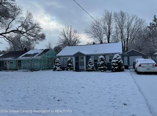 2821 W Willow St, Lansing, MI 48917