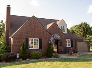 209 Marlboro Dr, New Kensington, PA 15068