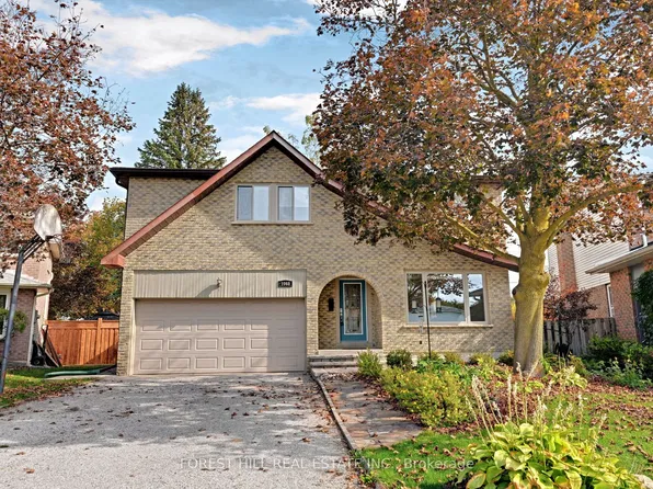 1068 Wildwood Dr, Newmarket, ON L3Y 2B5