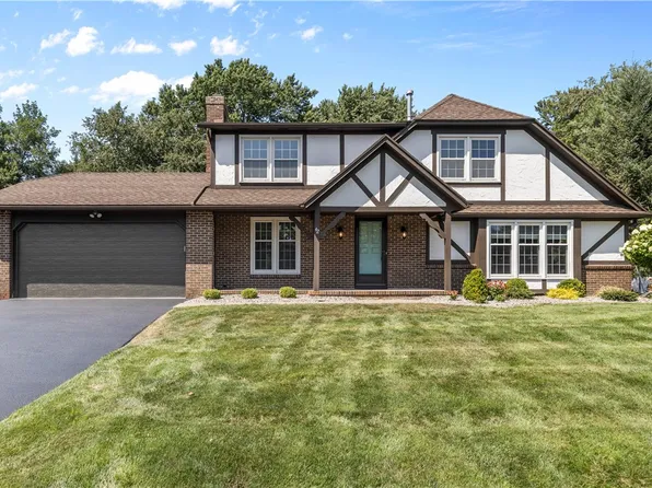 42 Havelock Dr, Rochester, NY 14615