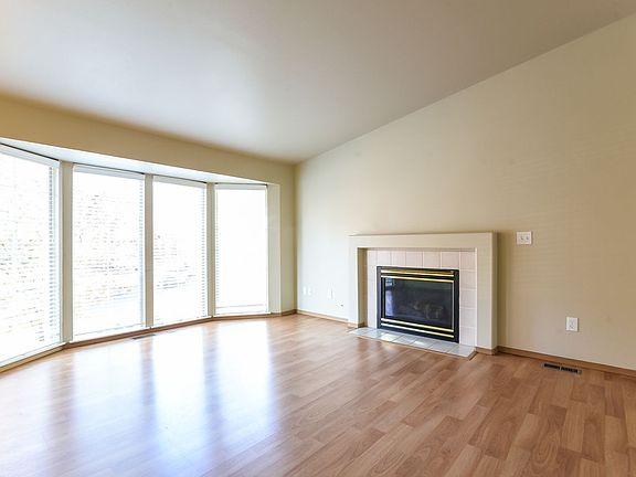 5th image of 4605 76th Dr NE