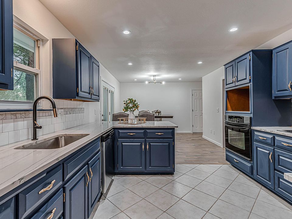 1st image of 25842 Streater Dr