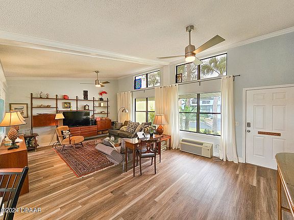 5th image of 89 Heather Point Ct #89