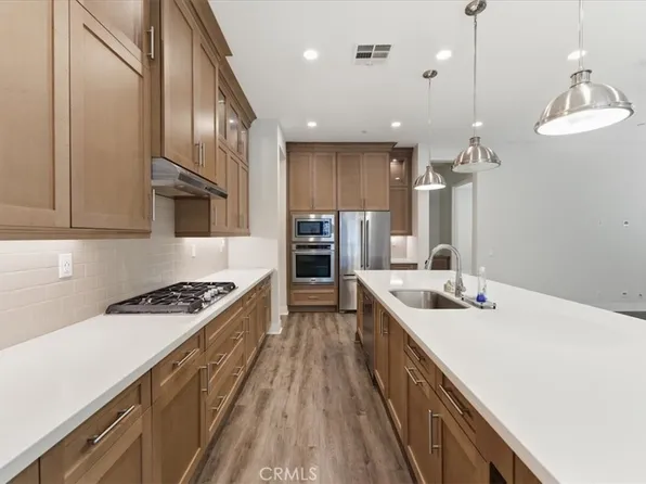 4725 Flora Park Way, Cypress, CA 90720