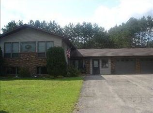 4040 Mary Ann Ct, Stevens Point, WI 54481