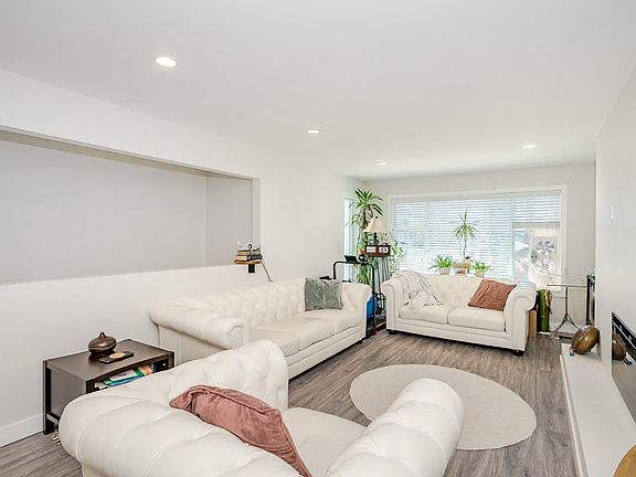 4th image of 10551 Anahim Dr