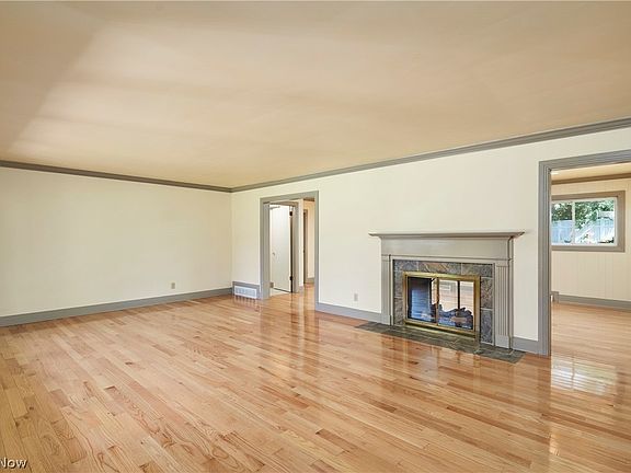 2nd image of 303 Somerset Rd