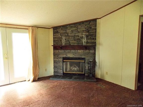 2nd image of 90 E Sugar Maple Dr