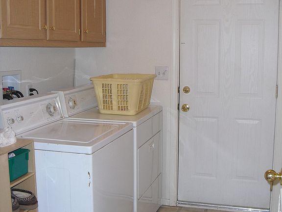 5th image of 1001 W. Fairway