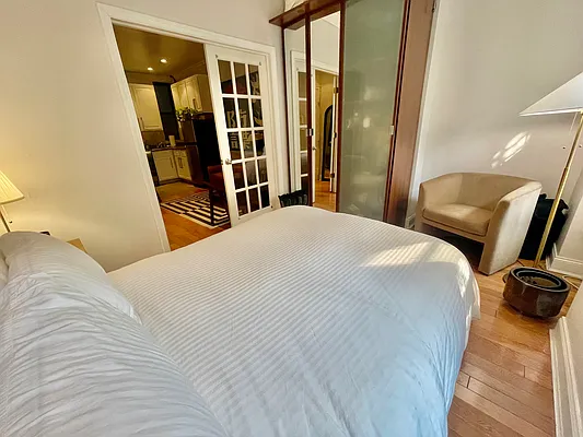 Rented by R New York | media 14